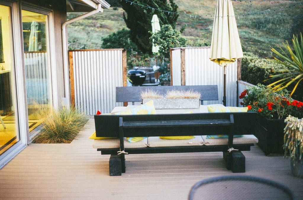 Modern Deck Design Ideas to Inspire Your Backyard Transformation